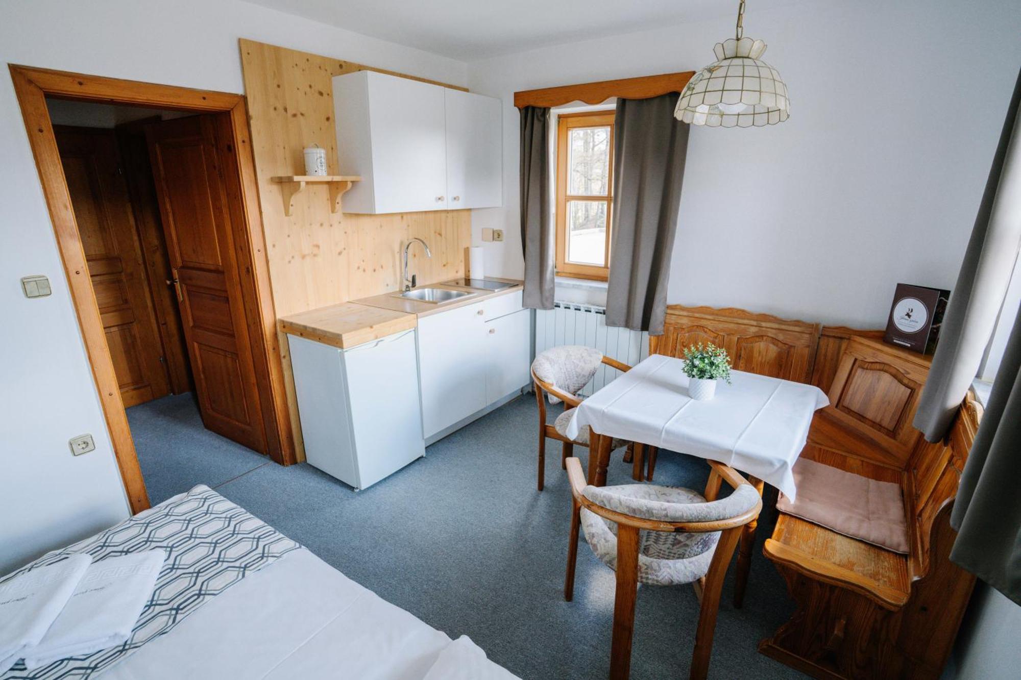 Guesthouse Jelenov Greben بوتْشيترتيك المظهر الخارجي الصورة
